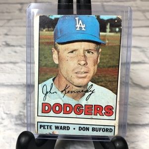 John Kennedy Topps 1967 #111 EXTREME MISCUT